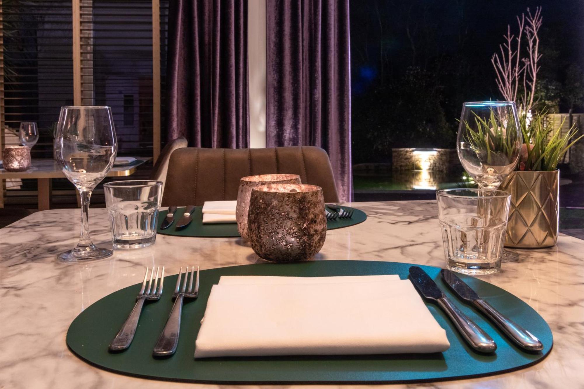 Asperion Hillside Hotel جيلدفورد المظهر الخارجي الصورة