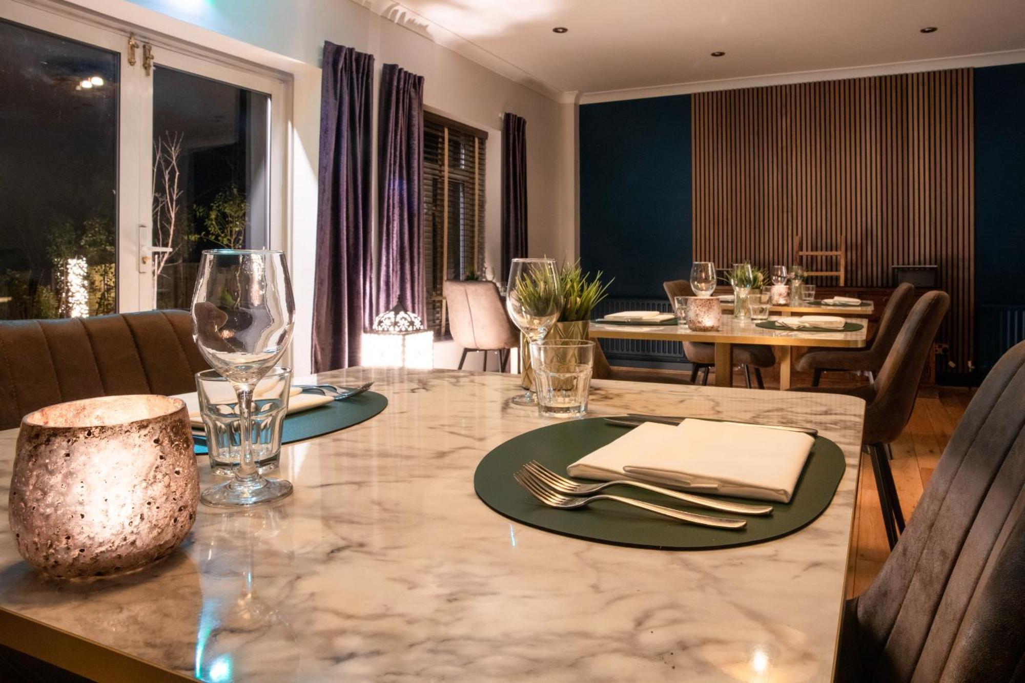Asperion Hillside Hotel جيلدفورد المظهر الخارجي الصورة